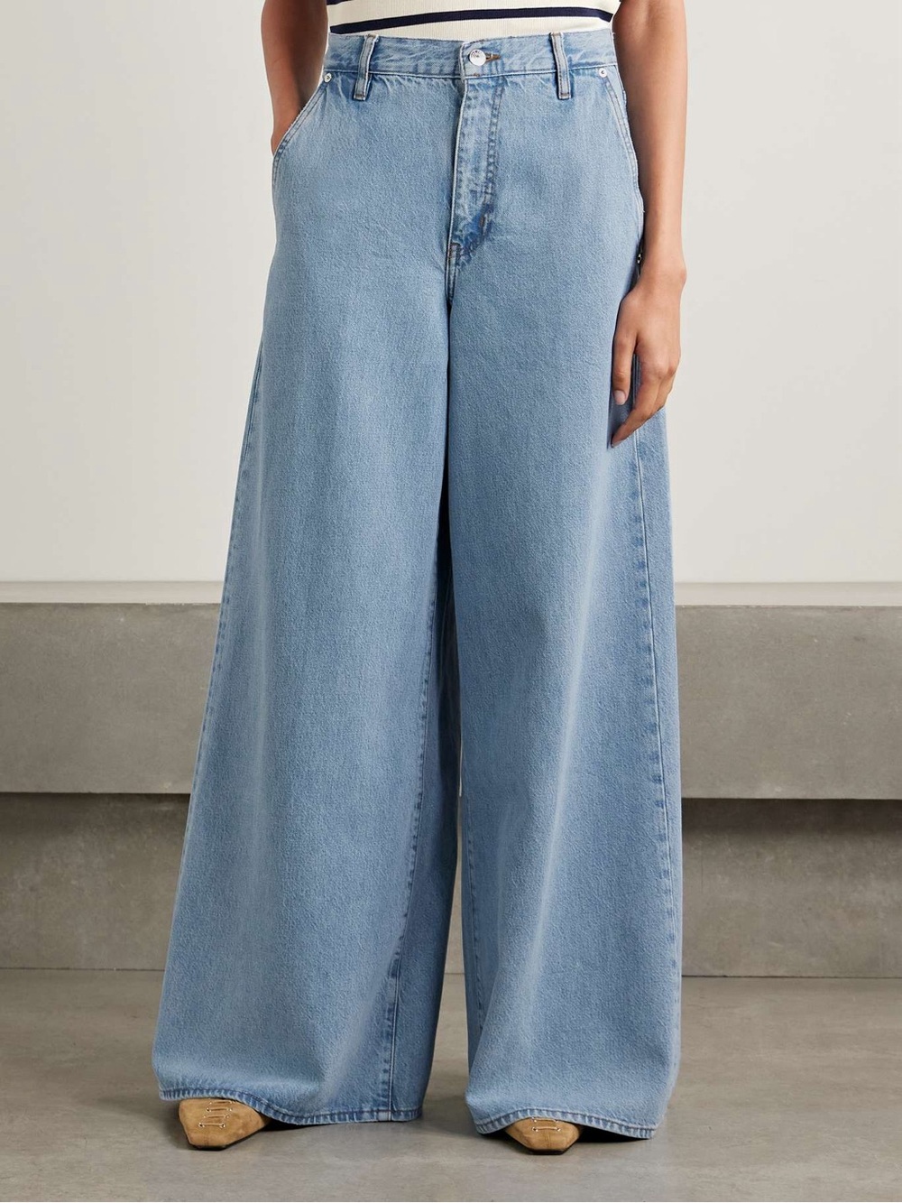 Frame The Drape High Waist Wide Leg Jeans in Sweetheart - Picture 5 of 13